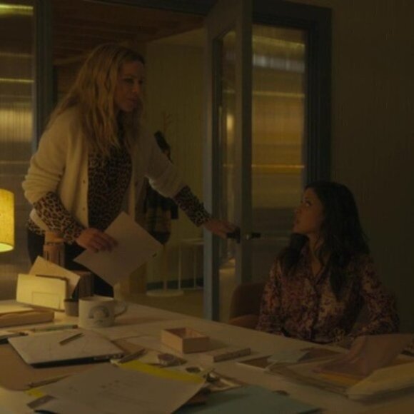 🎥 Guilty Party TV Show ETRO Floral Print Blouse Size 42 - Picture 9 of 11